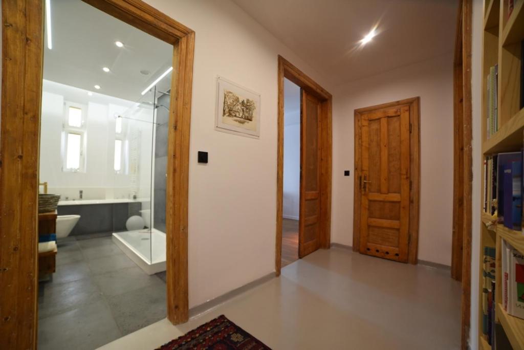 Designer Apartment 110M2 With King Size Beds & Equipped Kitchen Красков Екстериор снимка